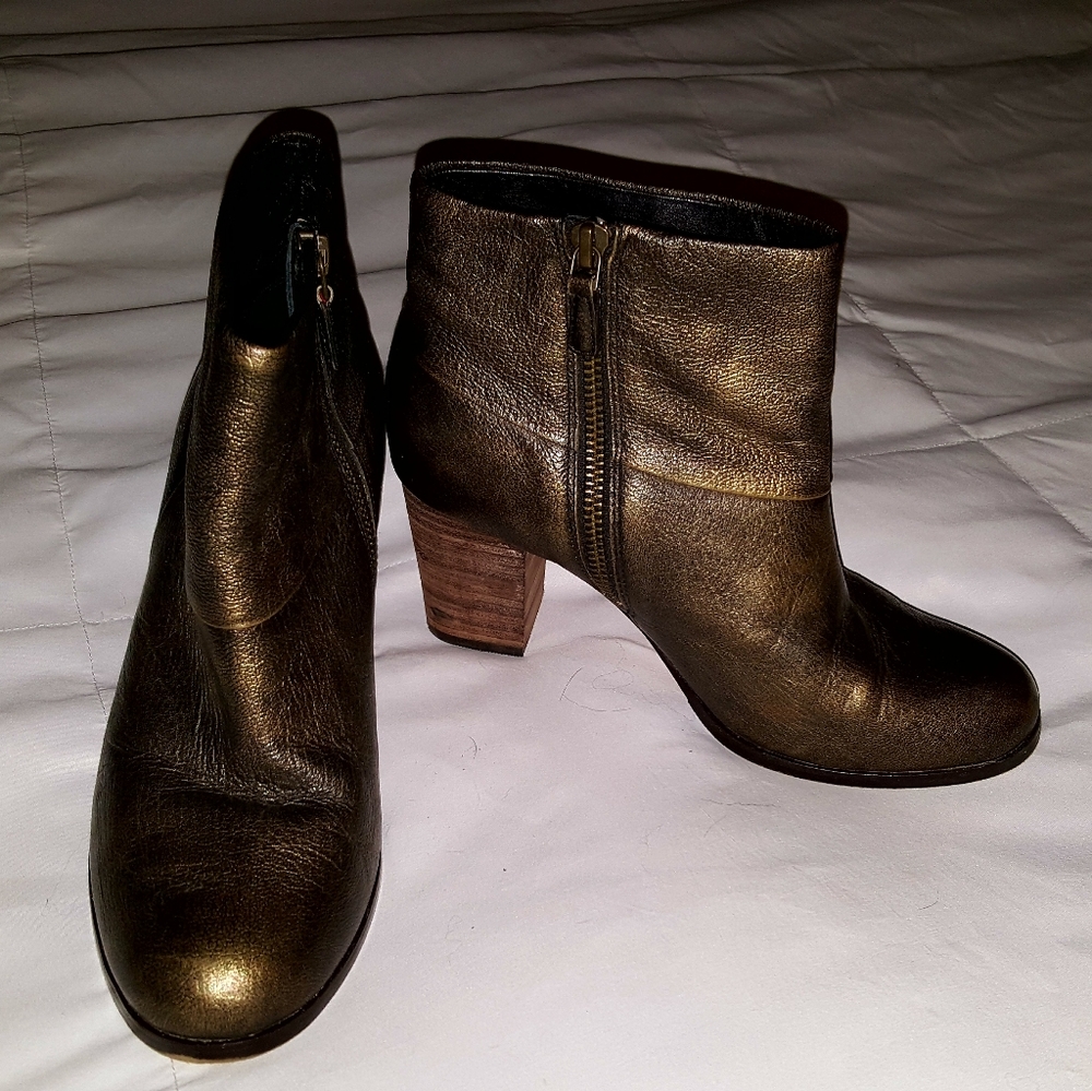 EUC Cole Haan booties